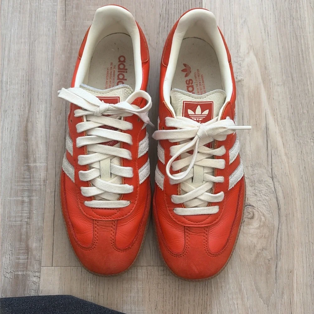 Women’s Adidas orange sambas - Picture 3 of 6